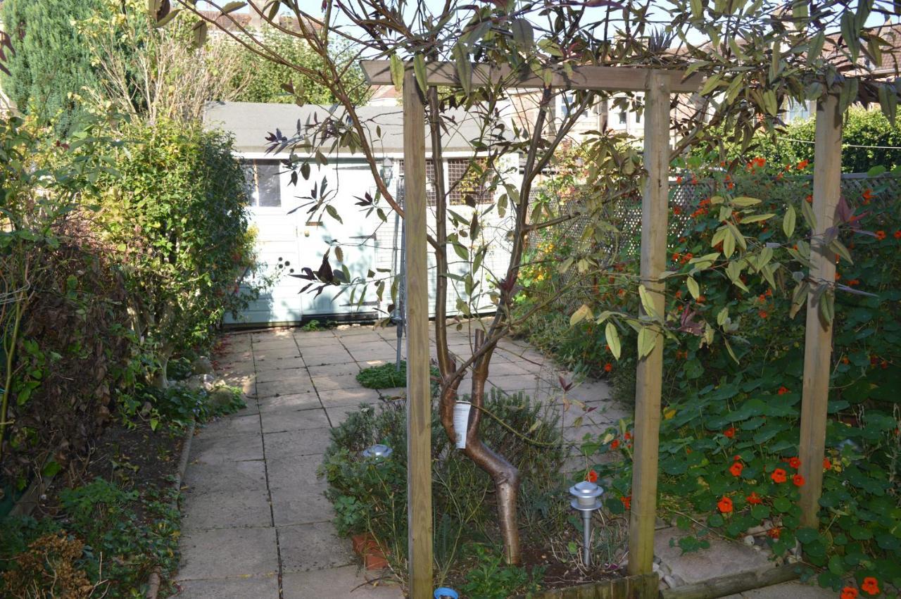 The Crandale House Vacation Home Bath Eksteriør bilde