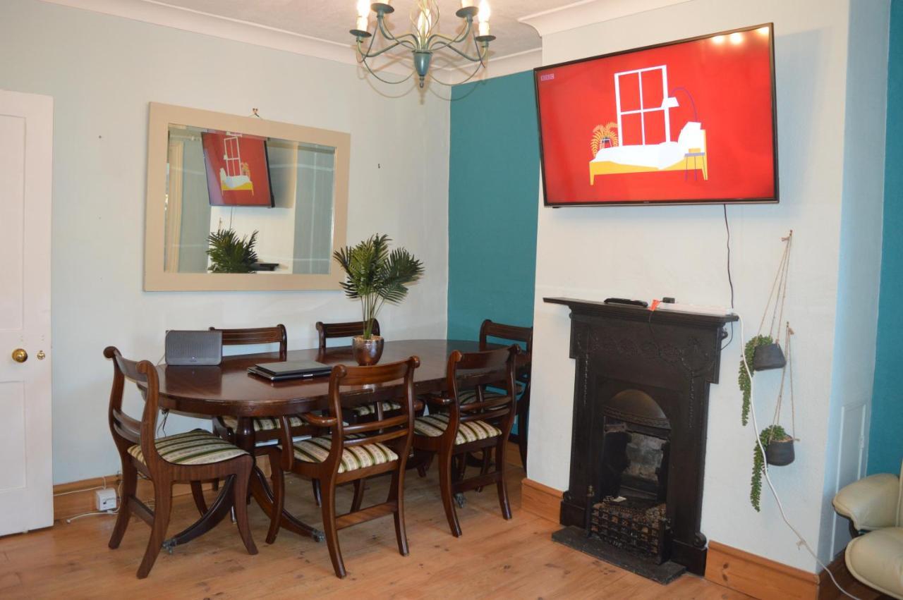 The Crandale House Vacation Home Bath Eksteriør bilde